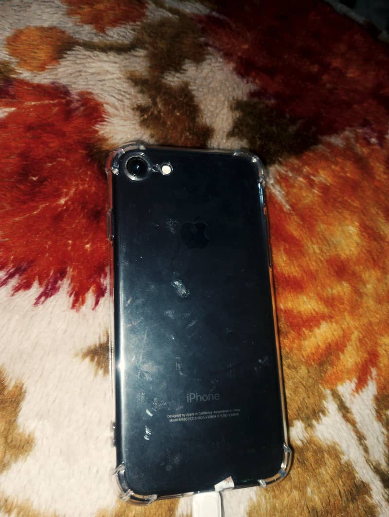 Apple iPhone 7 1