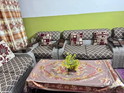 7 seater sofa in good condition.
