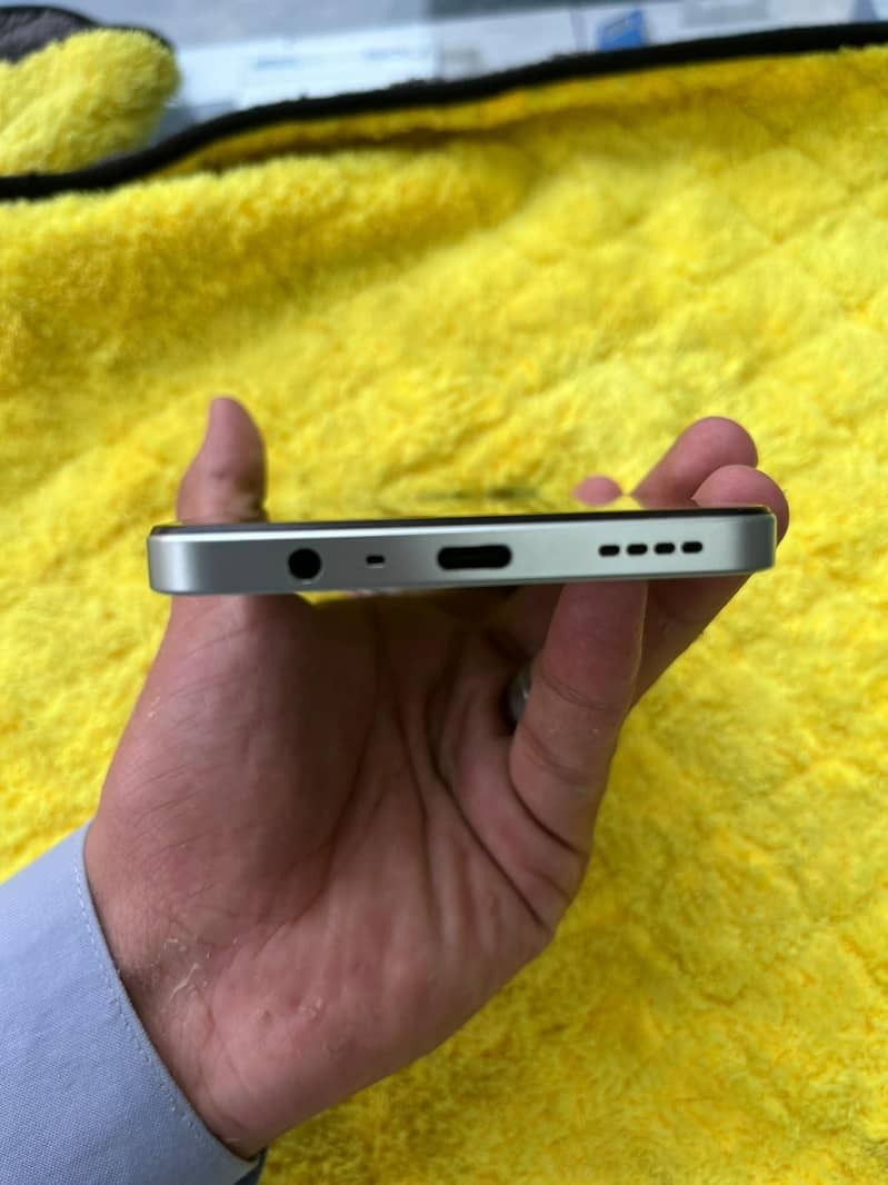 Realme Note 60x 2