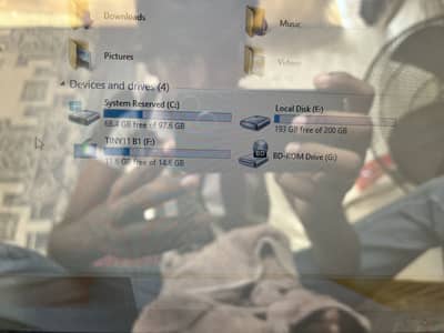 HP pavilion Dv6 4GB 320GB exchange possible