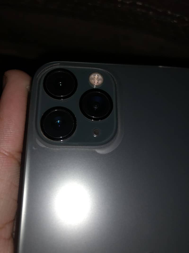 iPhone 11 Pro Max 6