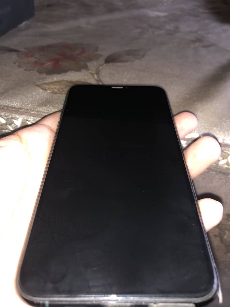 iPhone 11 Pro Max 7