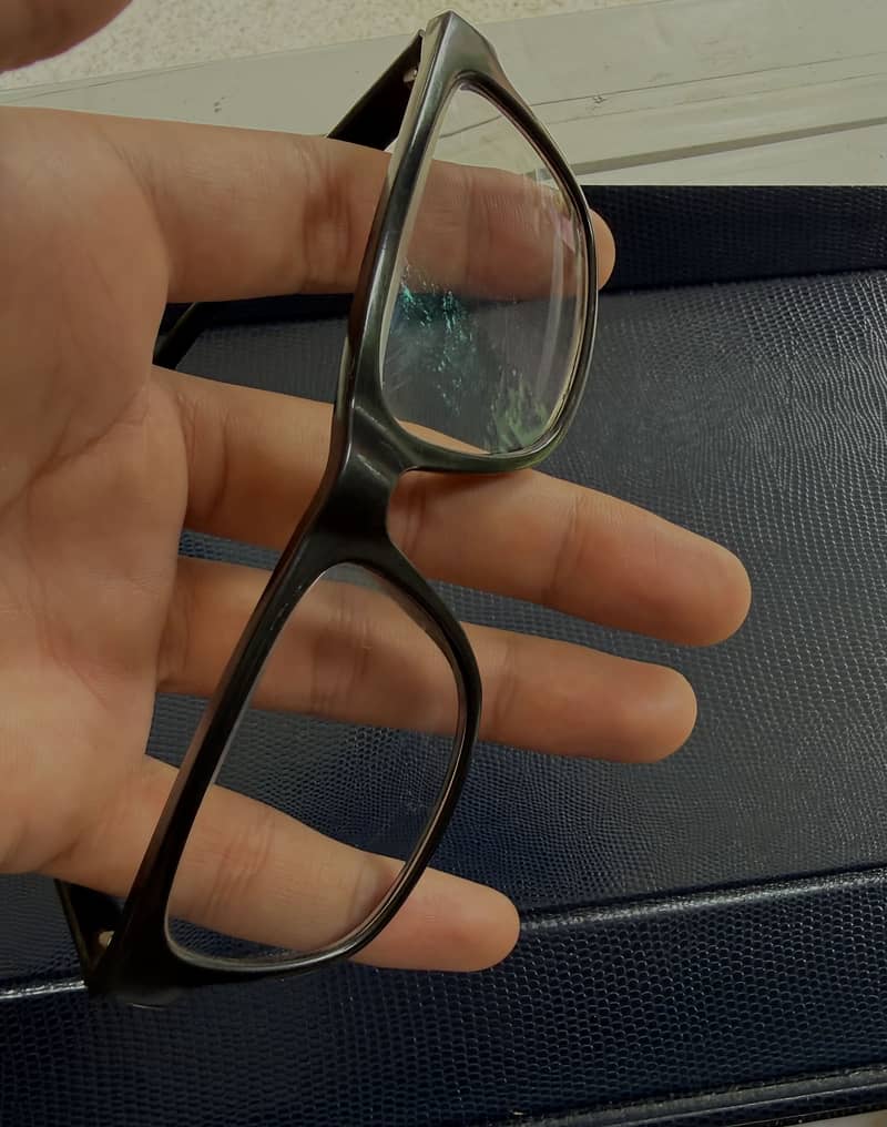 Branded frames came from abroad 14