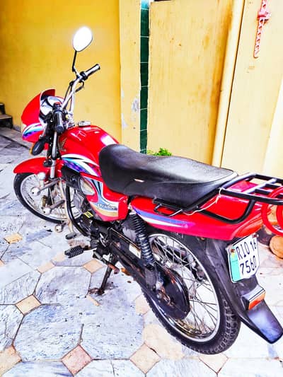 Honda pridor 100 cc