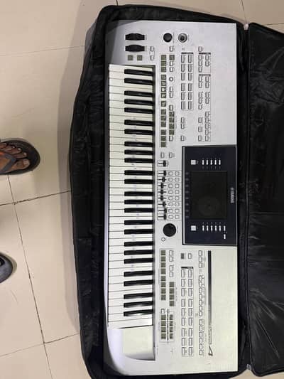 Yamaha Tyros 4 Professional Arranger Keyboard | Excellent Condition