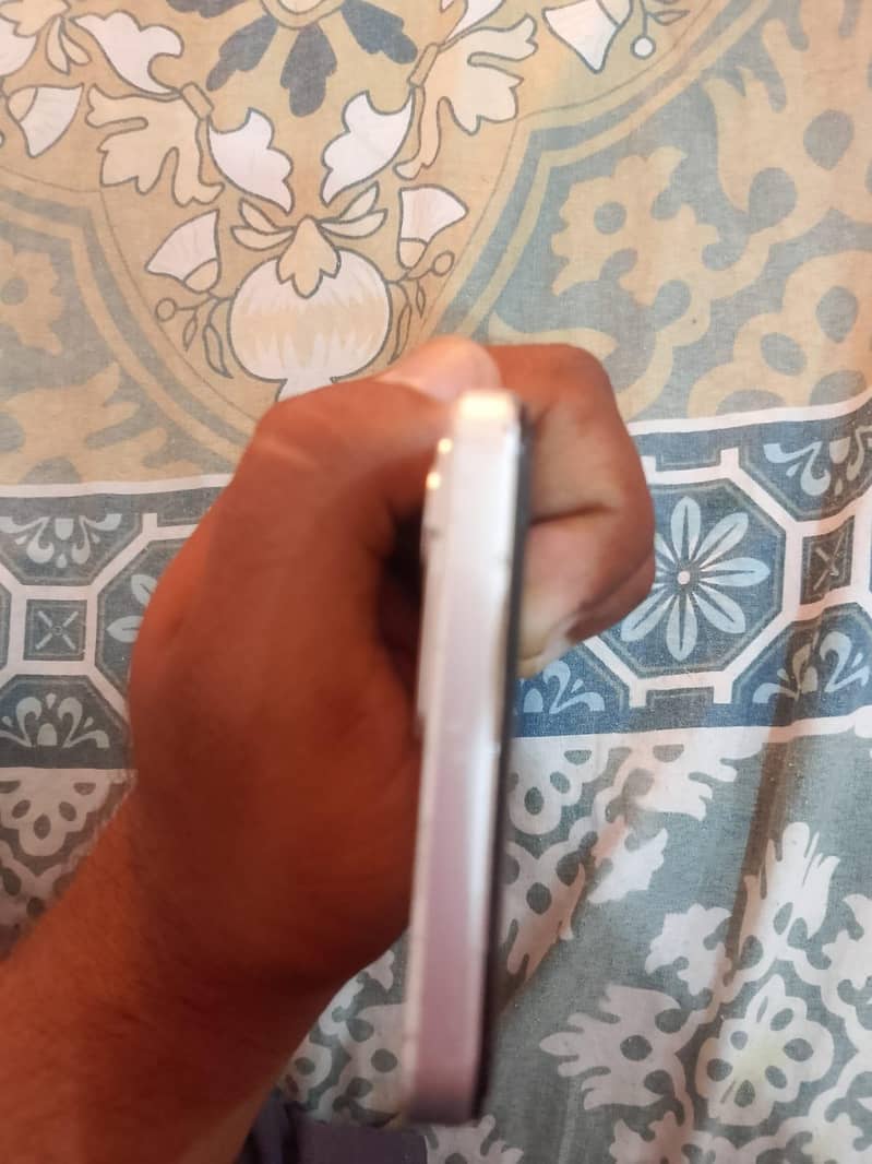 Realme C71 3