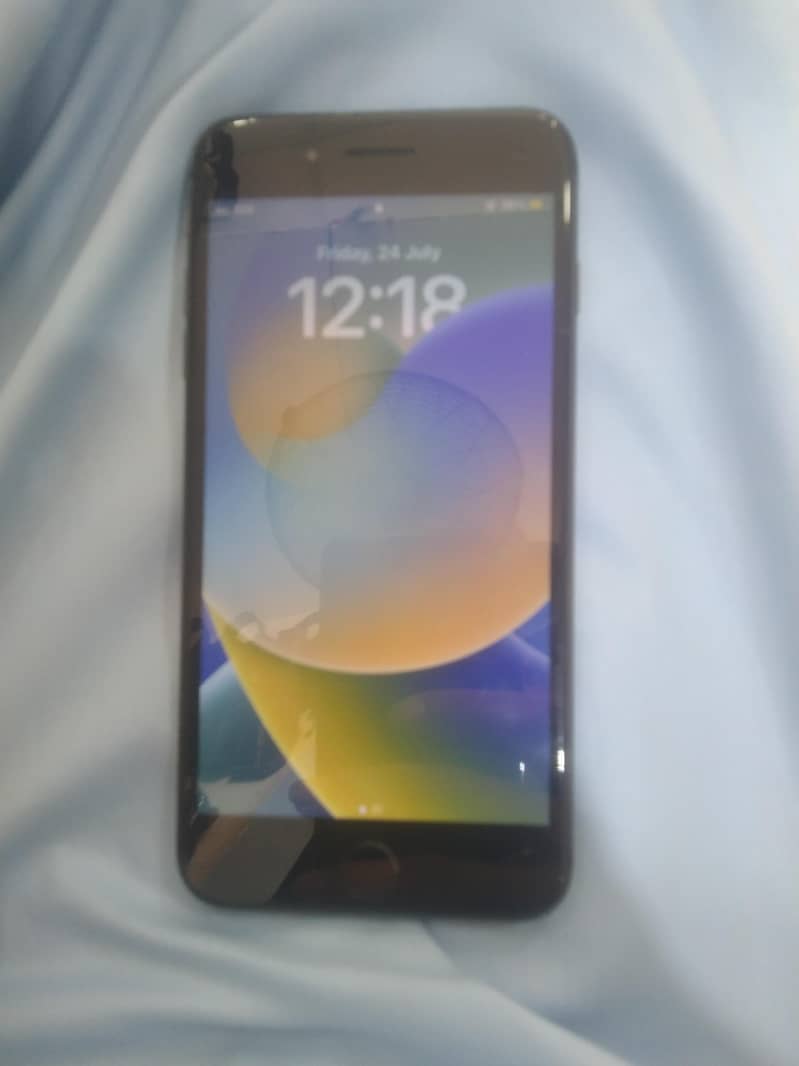 Apple iPhone 8 Plus 2