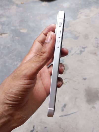 iPhone 17pro in XR convert