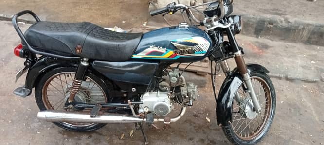 bhai achi hain chalny main koi masla nhi seld engine hain