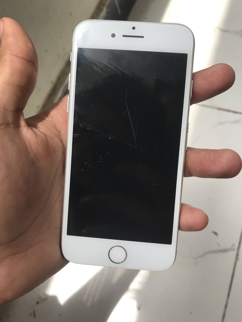 Apple iPhone 8 0