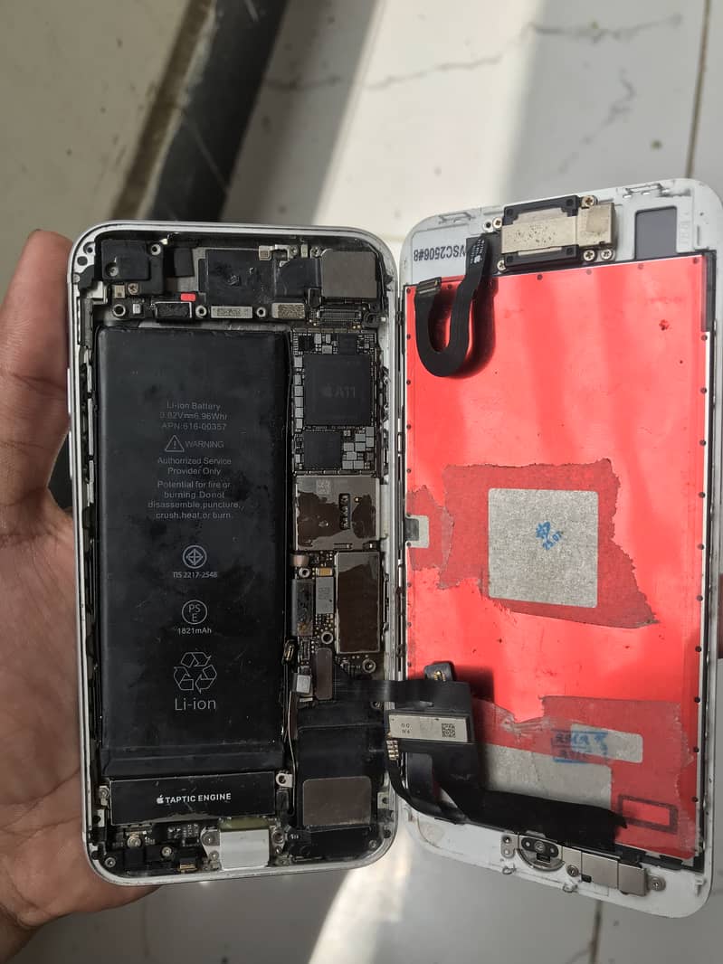 Apple iPhone 8 5