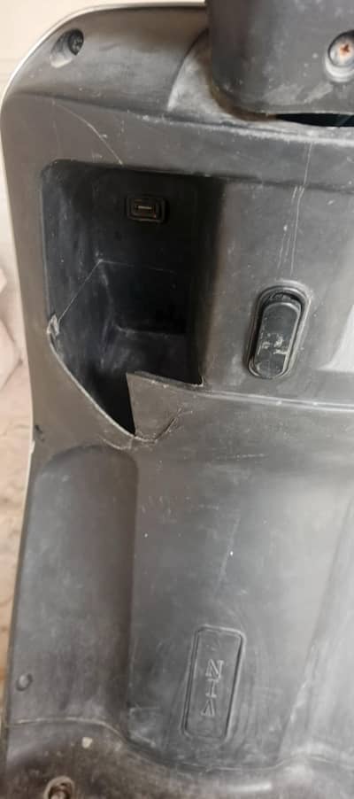 This scooter Electric Batteries not working Condition Parts imported