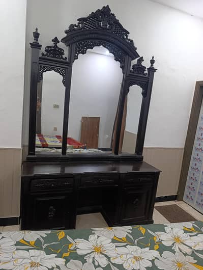 single bed with foam and dressing table