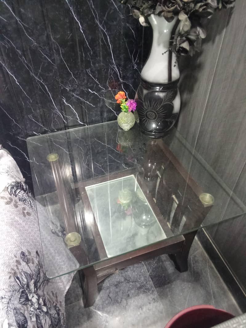 Tables 0