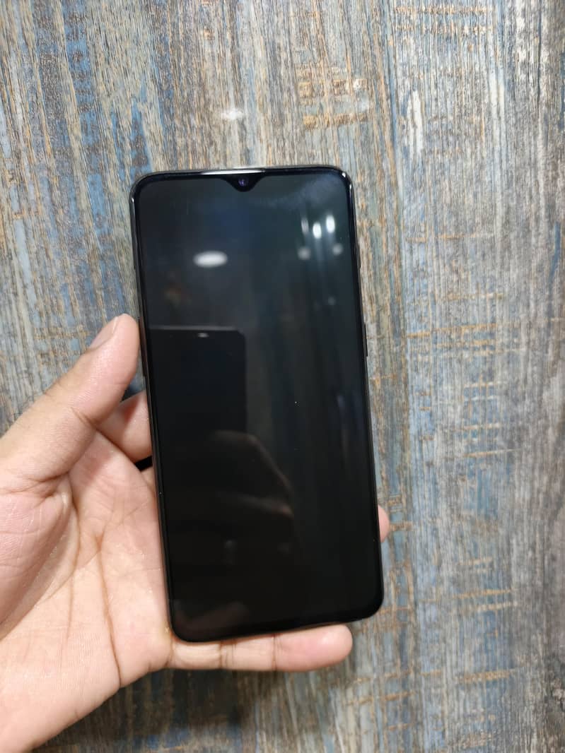 One Plus 6T 1