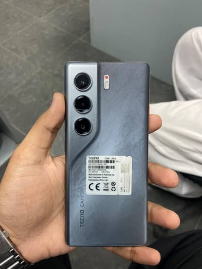 Tecno Camon 40 Pro