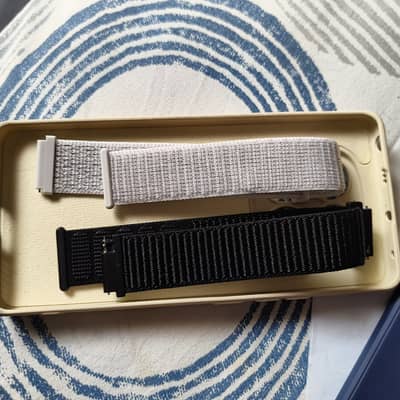 20mm Smart Watch Bands, Black + White 500 Each
