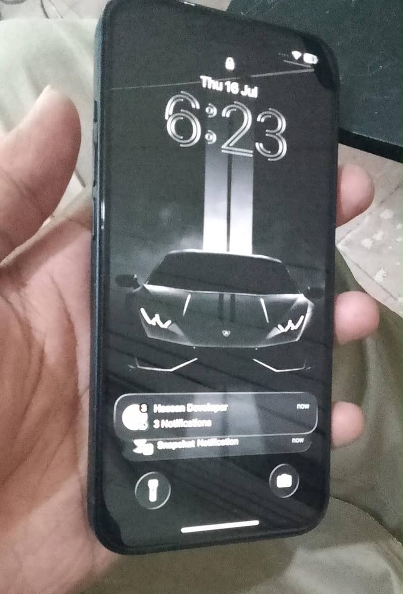 iPhone 13 jv 1