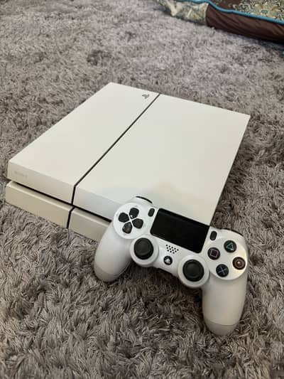 Ps4 glacier white with original white controller