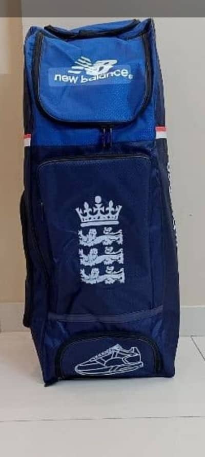 Bilkul new full kit haiii 20plus walon ka leya muja pason zarorat hai