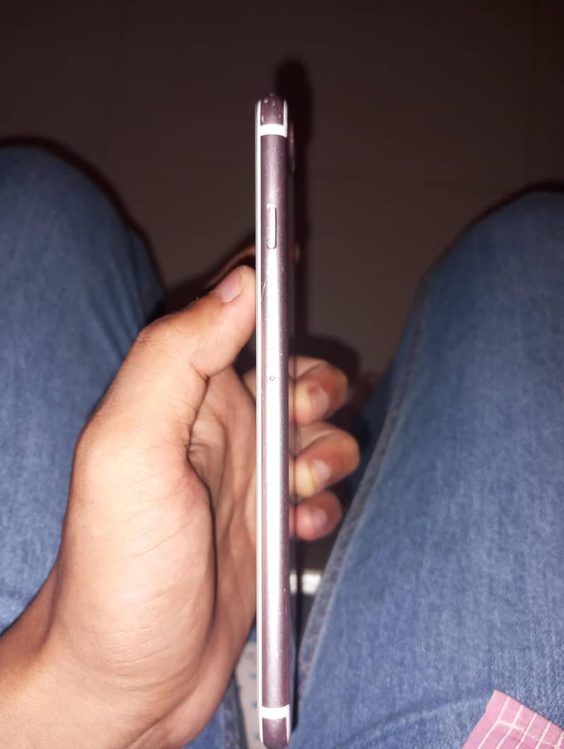 Apple iPhone 7 Plus 1