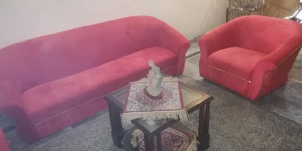 arnt for sel sofaset