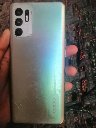 OPPO Reno6