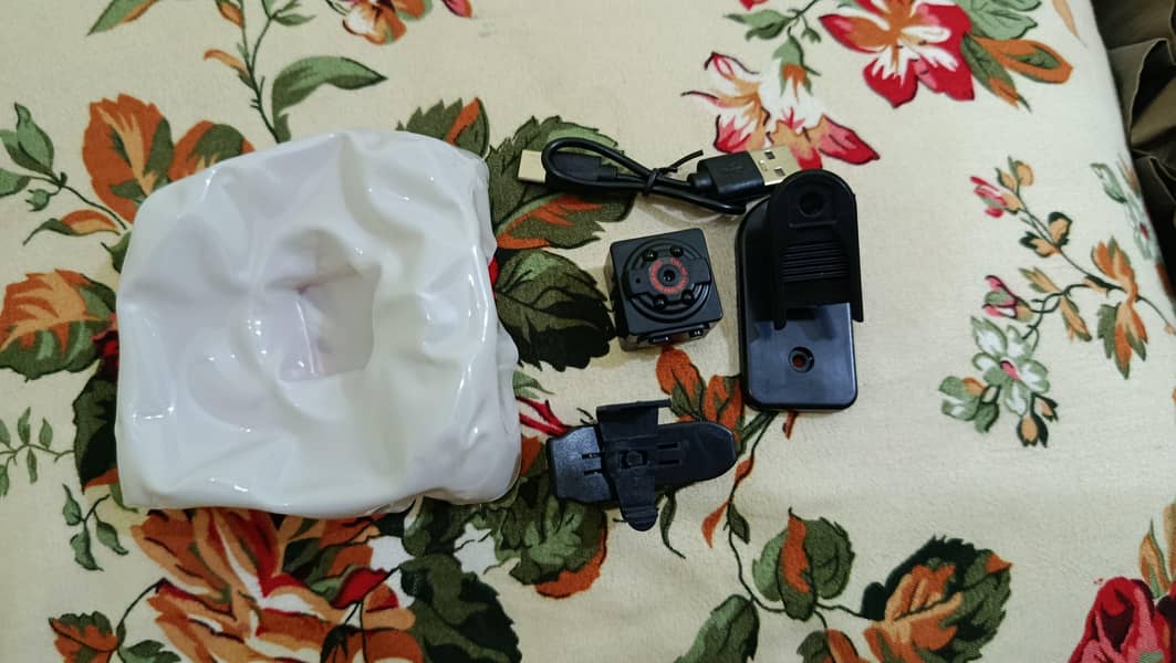 SQ8 mini camera 1