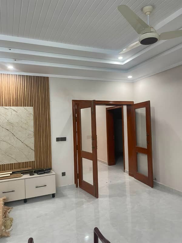 Beautiful house upper portion 0