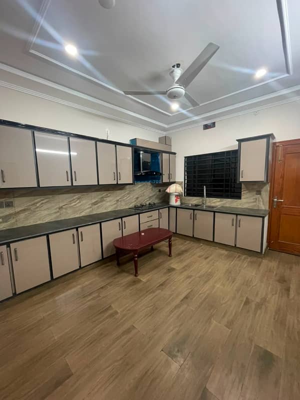 Beautiful house upper portion 4