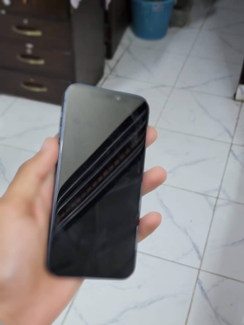 Apple iPhone 12 5