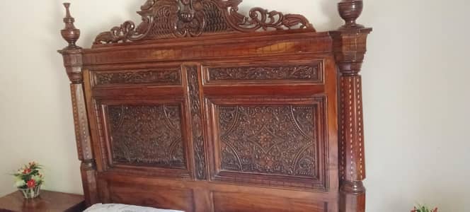 Double Bed Chinioti