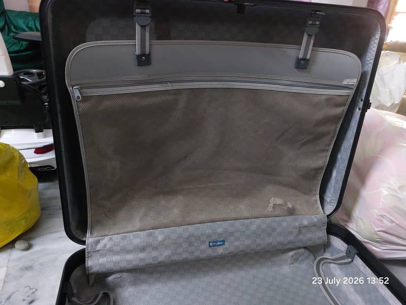 Suitcase 3