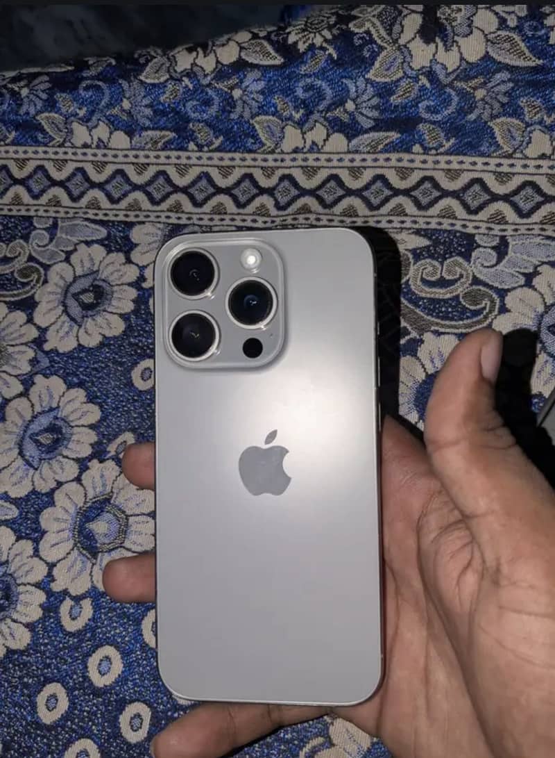 Iphone 15 pro 0