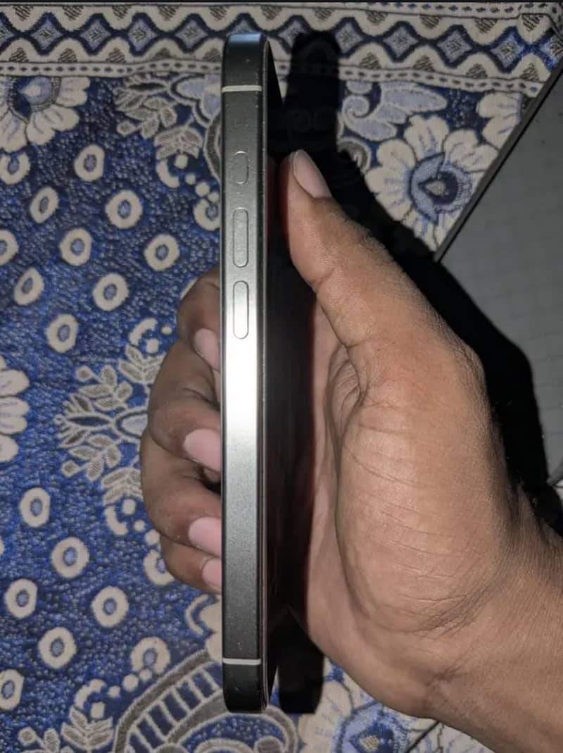 Iphone 15 pro 1