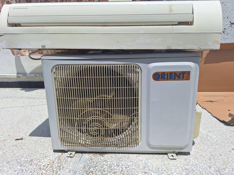 orient AC 4