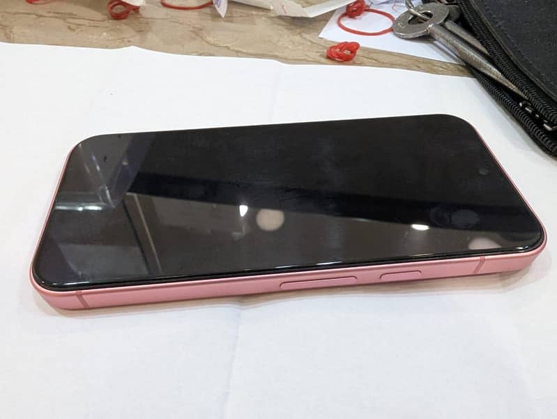 Google Pixel 9 4
