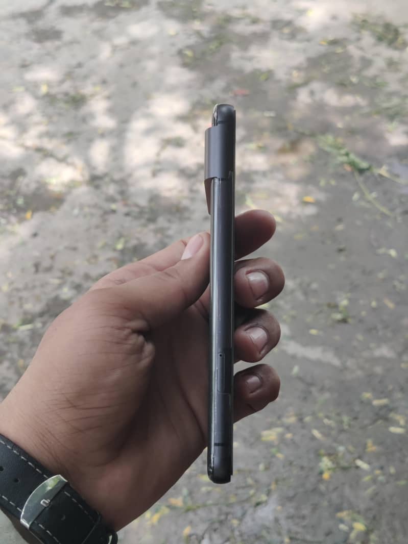 Google Pixel 8 2