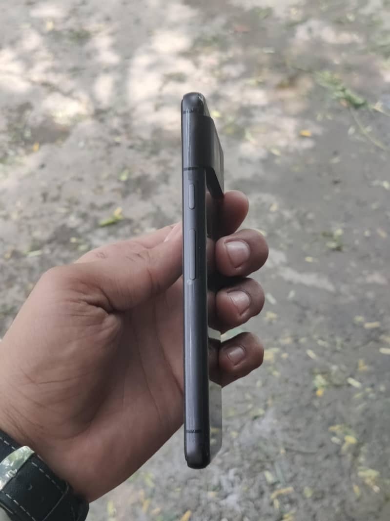 Google Pixel 8 3