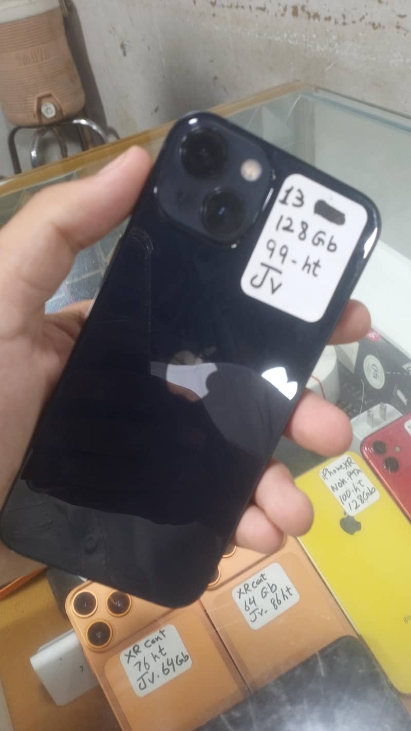 Apple iPhone 13 1