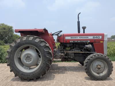 Massey Ferguson 240 Model 2017.