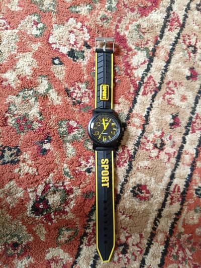 Kids/Teens Sport Watch - Black & Yellow, Quartz, Excellent Condition.