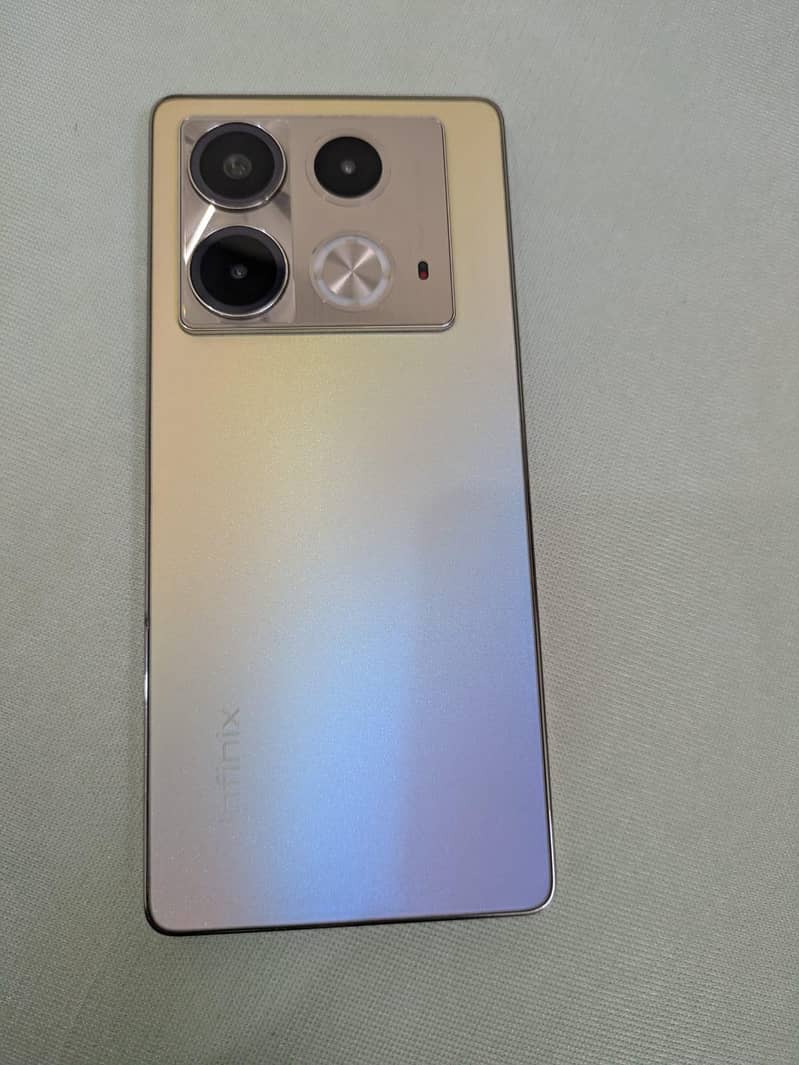 Infinix Note 40 0