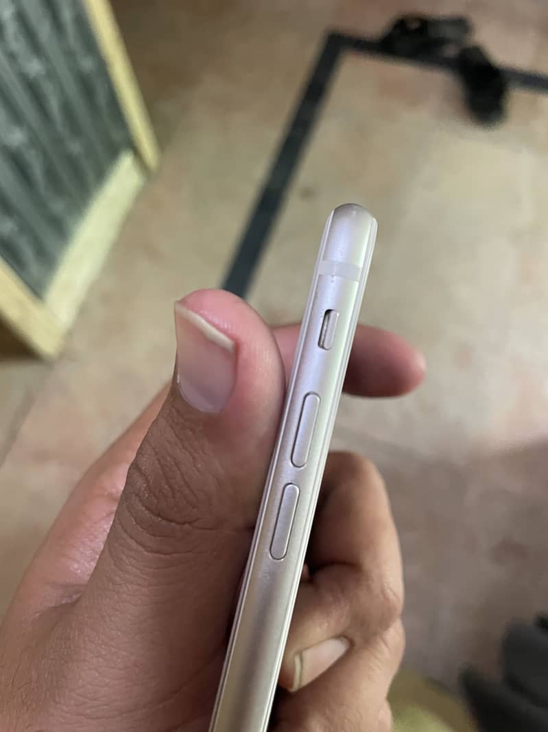 Apple iPhone SE 1
