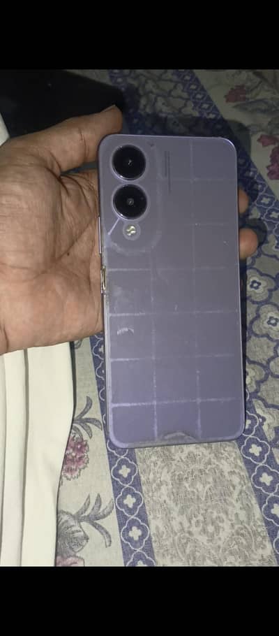 Vivo Y17s