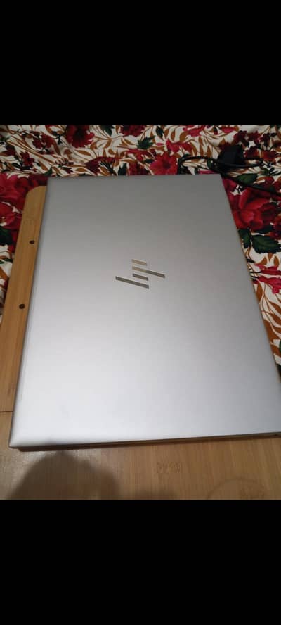 HP laptop ultra 7