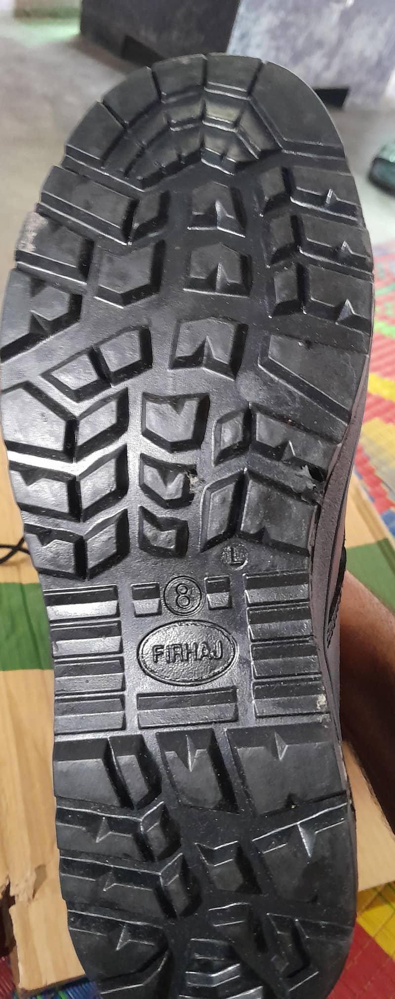 Boots (8L)size 1