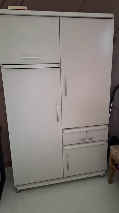 wardrobe for sale new condition just only 38000 03208469297