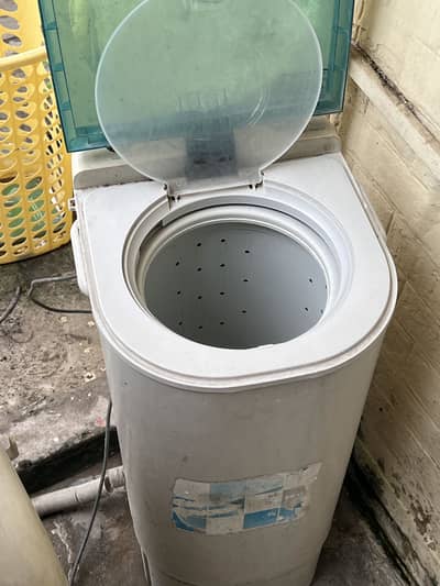 Haier washing machiene and dryer