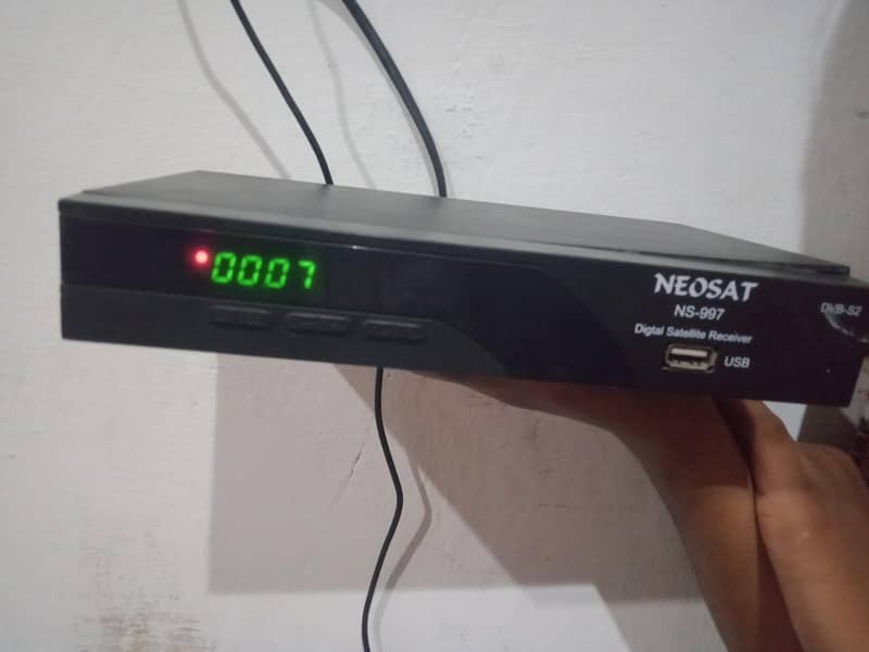 Dish Receiver 1